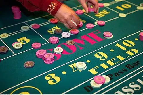 JDBKK Live Casino မိုဘိုင်းဖုန်းမှ ကစားနေသည့် မြင်ကွင်း